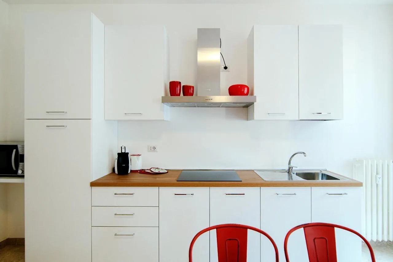 Ferienwohnung Dodo Red - The House Of Travelers Como
